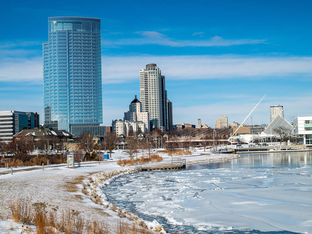 how-to-celebrate-new-year-s-eve-2023-in-chicago