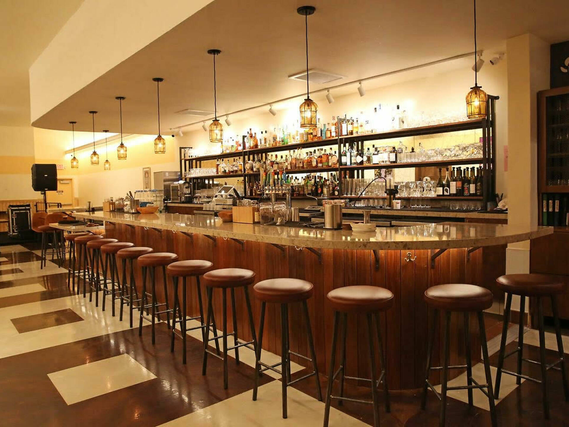 The 12 Best Bars in Santa Monica, Ranked