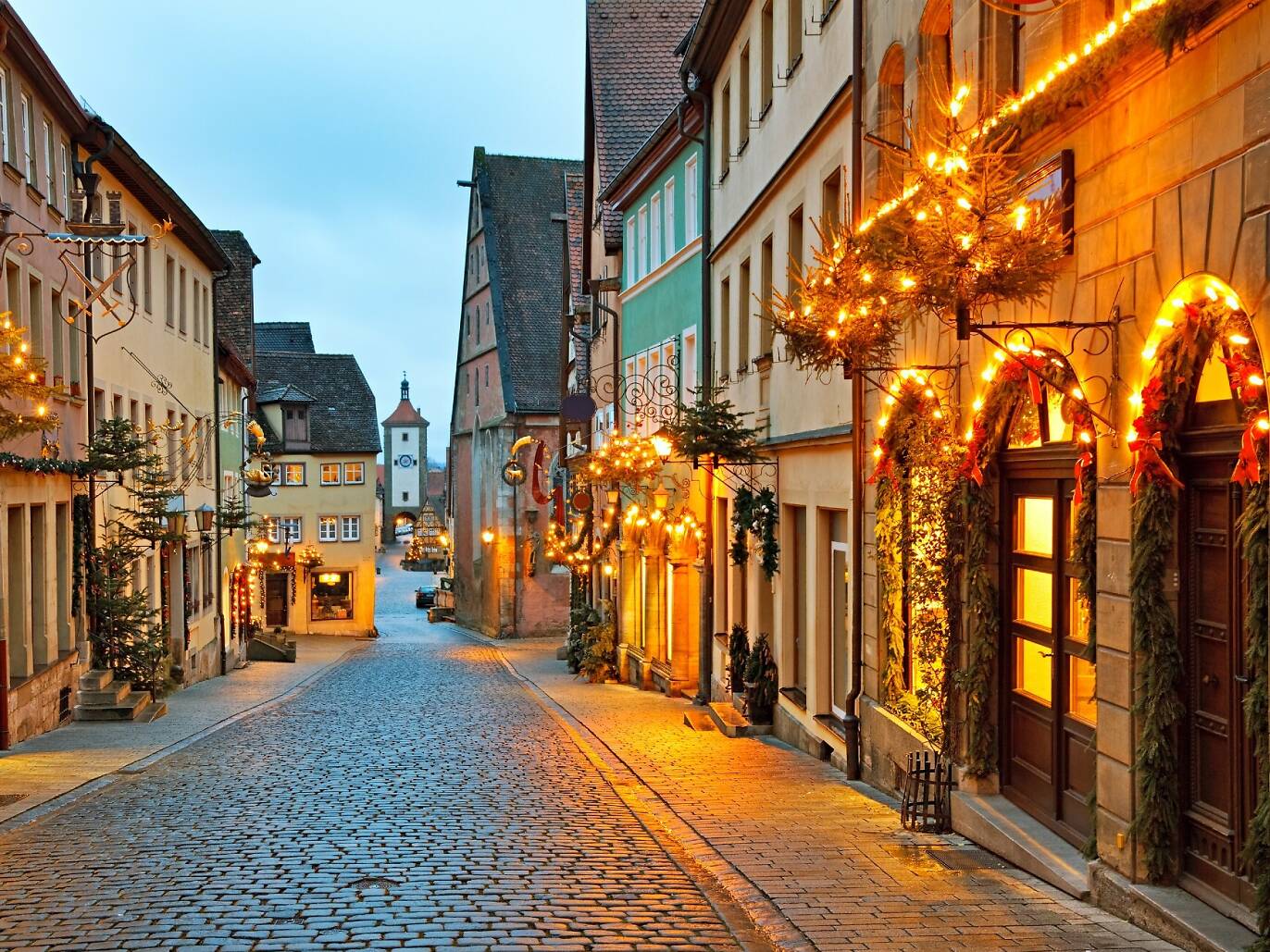 6 Best Christmas Villages and Towns In the World