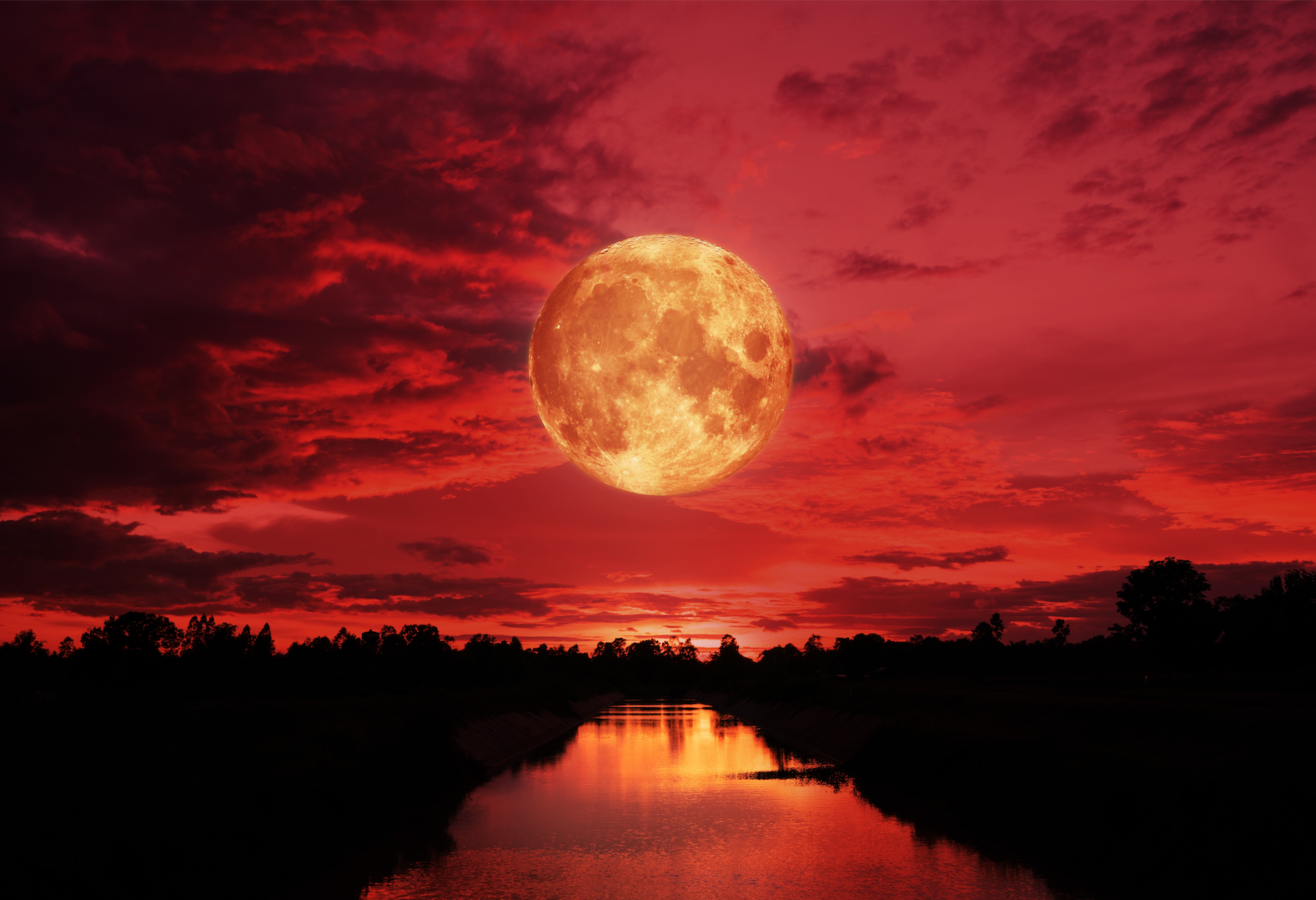 How To See The Blood Moon Tomorrow From Boston