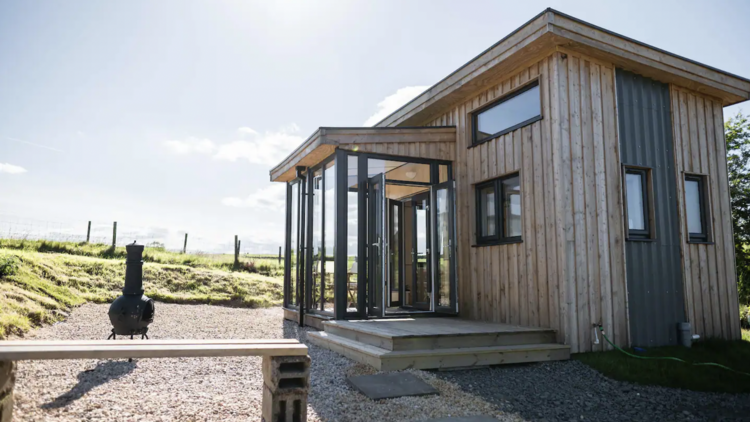 The off-grid tiny house in Fintry