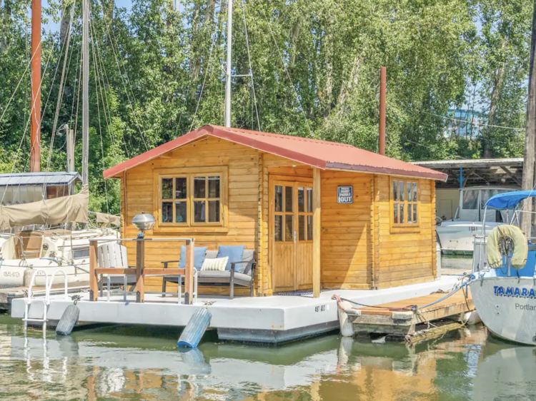 The floating boathouse on Tomahawk Island The floating boathouse on Tomahawk Island