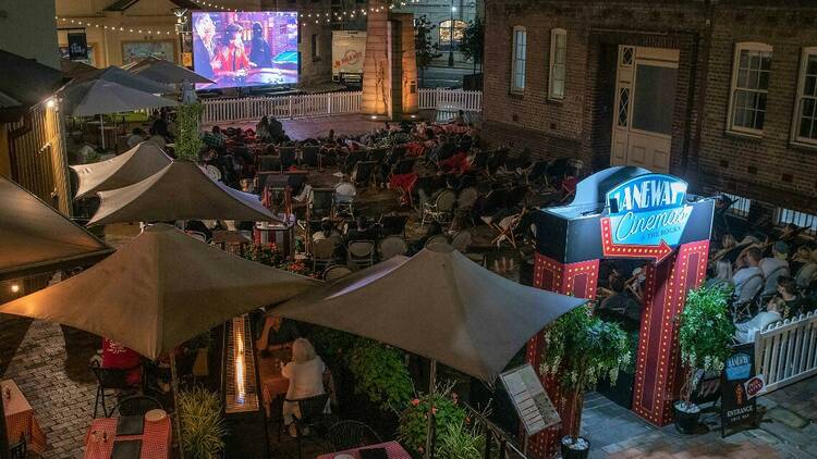 Free Christmas-themed Laneway Cinema
