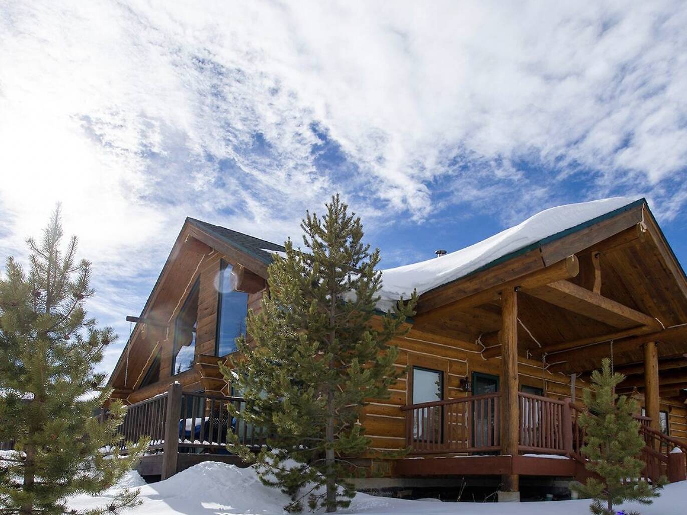 18 Best Colorado Airbnbs As Told By A Local Travel Writer