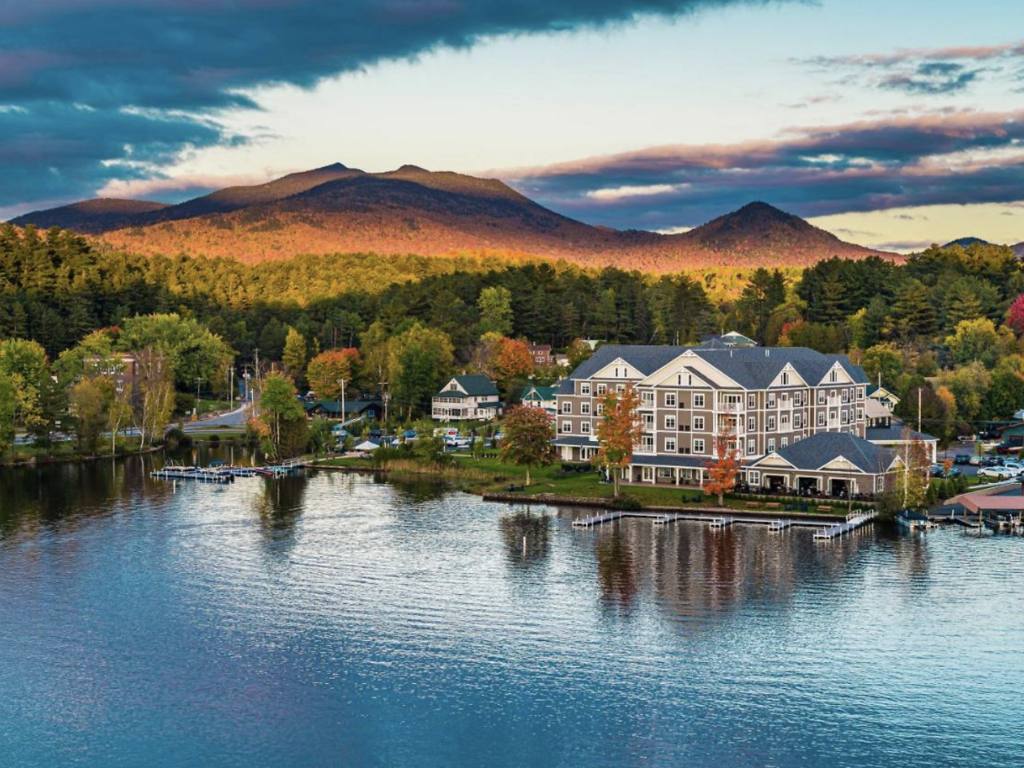 16 Best Upstate New York Resorts for 2025