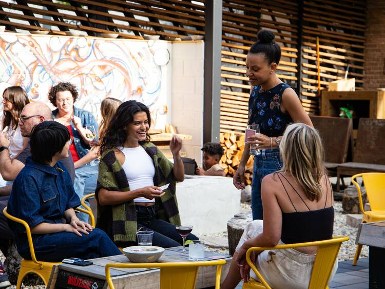 Chicagoans are revamping speed dating (and speed friending) at these new events