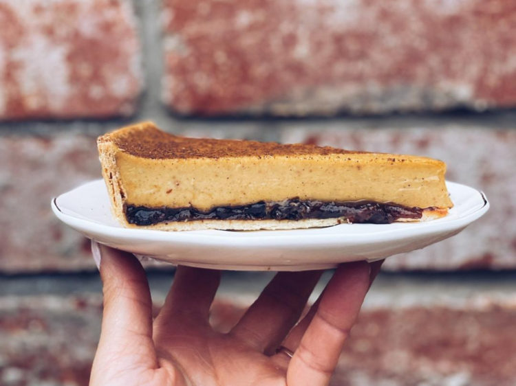 Tarts Anon's eggnog and fruit mince tart