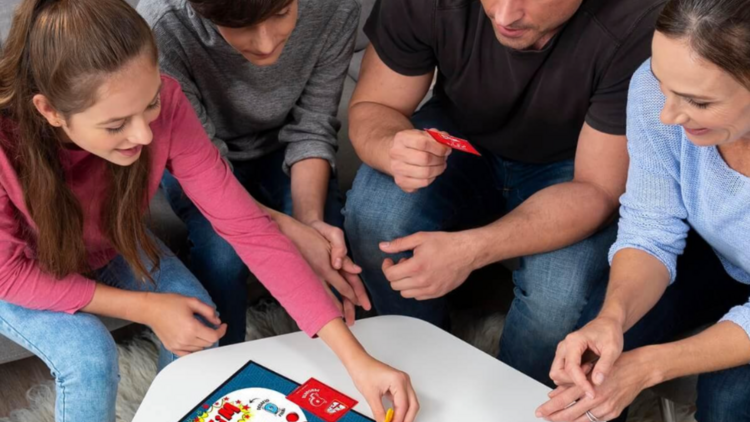 Jogos de Cartas familiares para crianças 4-8-12 Jogos divertidos em família  para noite de jogos em família Jogos familiares para crianças e adultos  Melhor para noite de festa com crianças de 4