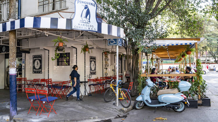 La Pingüina, licuachelas y mariscos de Baja Sur en Coyoacán