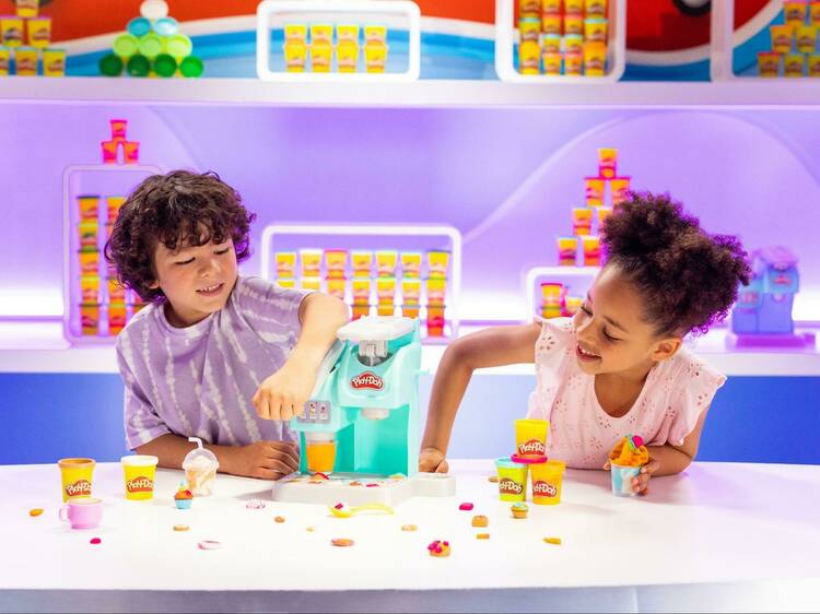 Play-Doh Kitchen Creations Colorful Café Playset ($43.90)