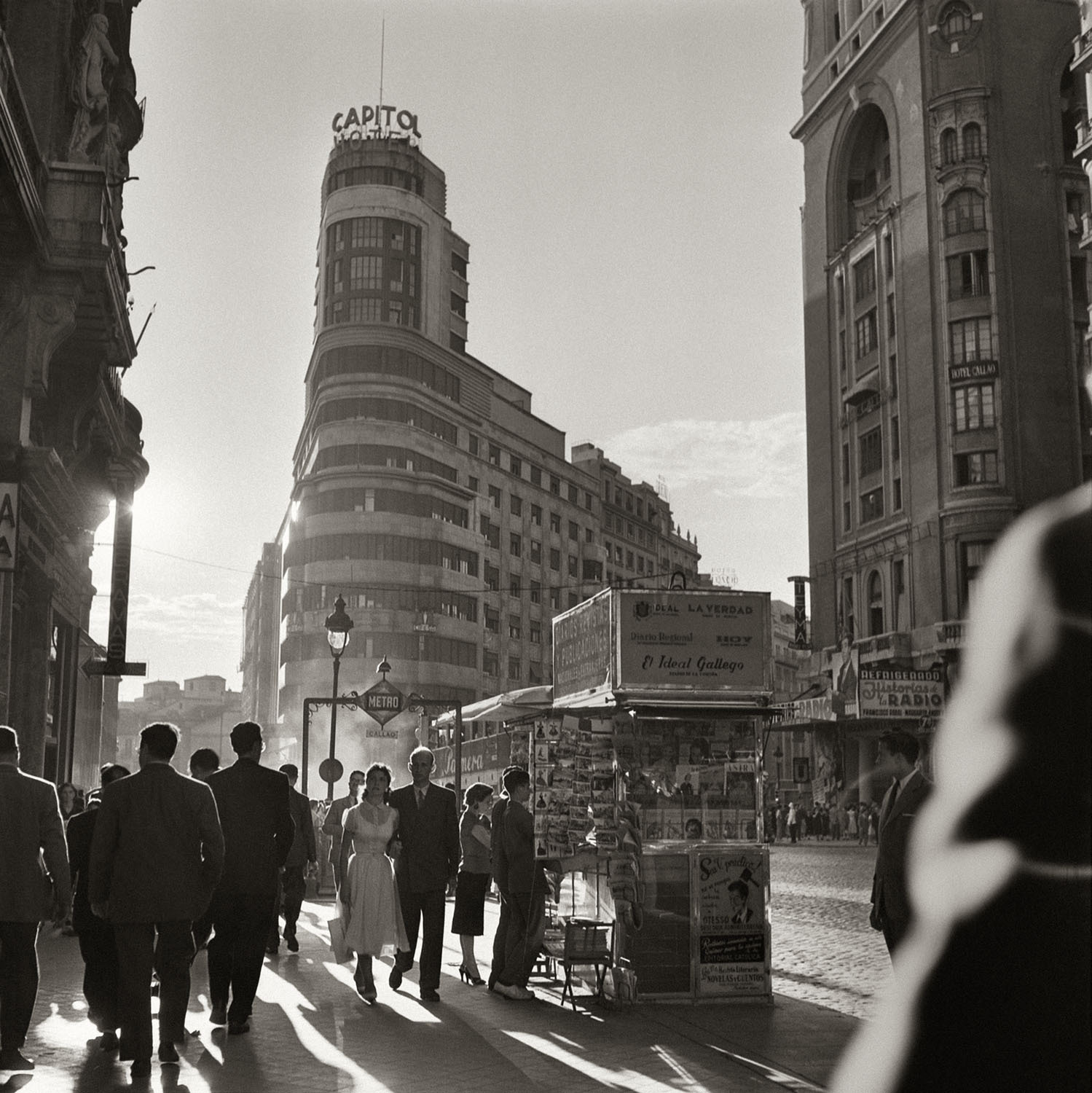 Kiosco de periódicos [Ubicado en la Gran Vía, junto a la salid