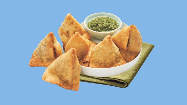 Rani Superior’s Cocktail Samosas with a green chutney 