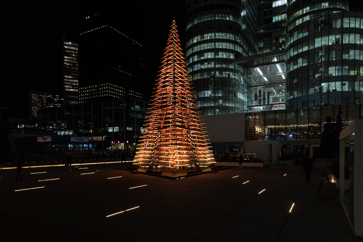 la defense noel