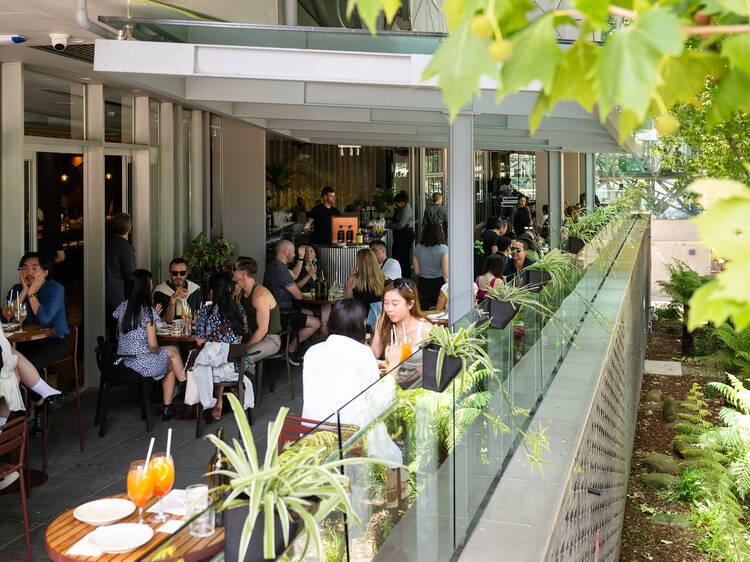 Sunday Summer Sessions at Victoria by Farmer’s Daughters