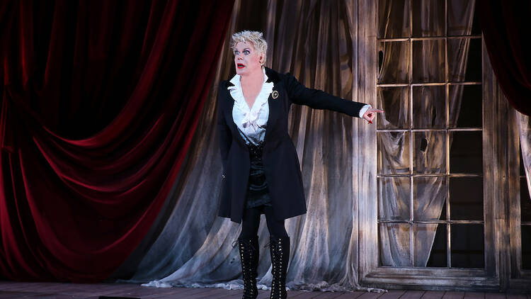 Eddie Izzard in Great Expectations