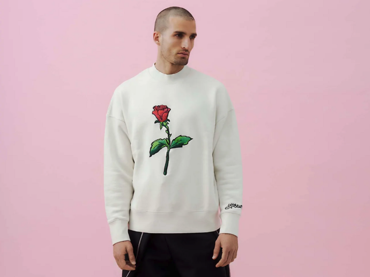 Sudadera cool y bordada a mano