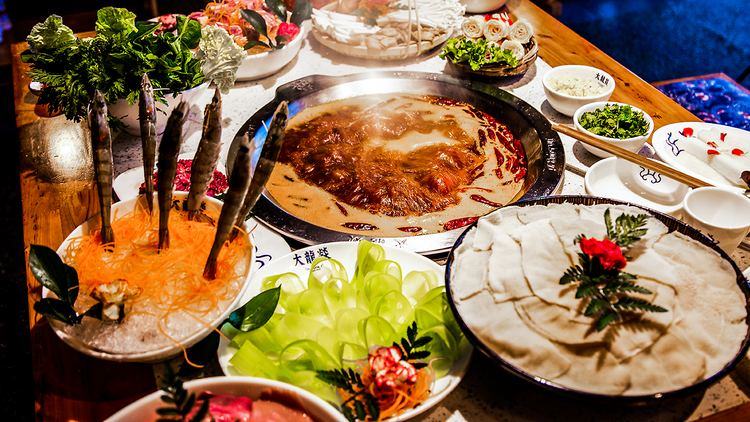 Hot Pot seafood and meat (Da Long Yi Hot Pot)