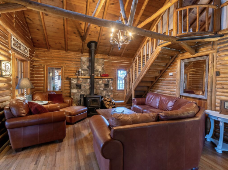 The log cabin in Indian Hills