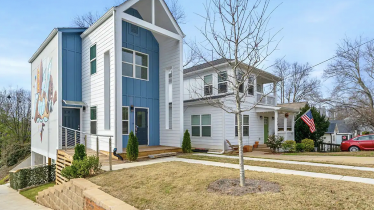 The getaway house in Grant Park