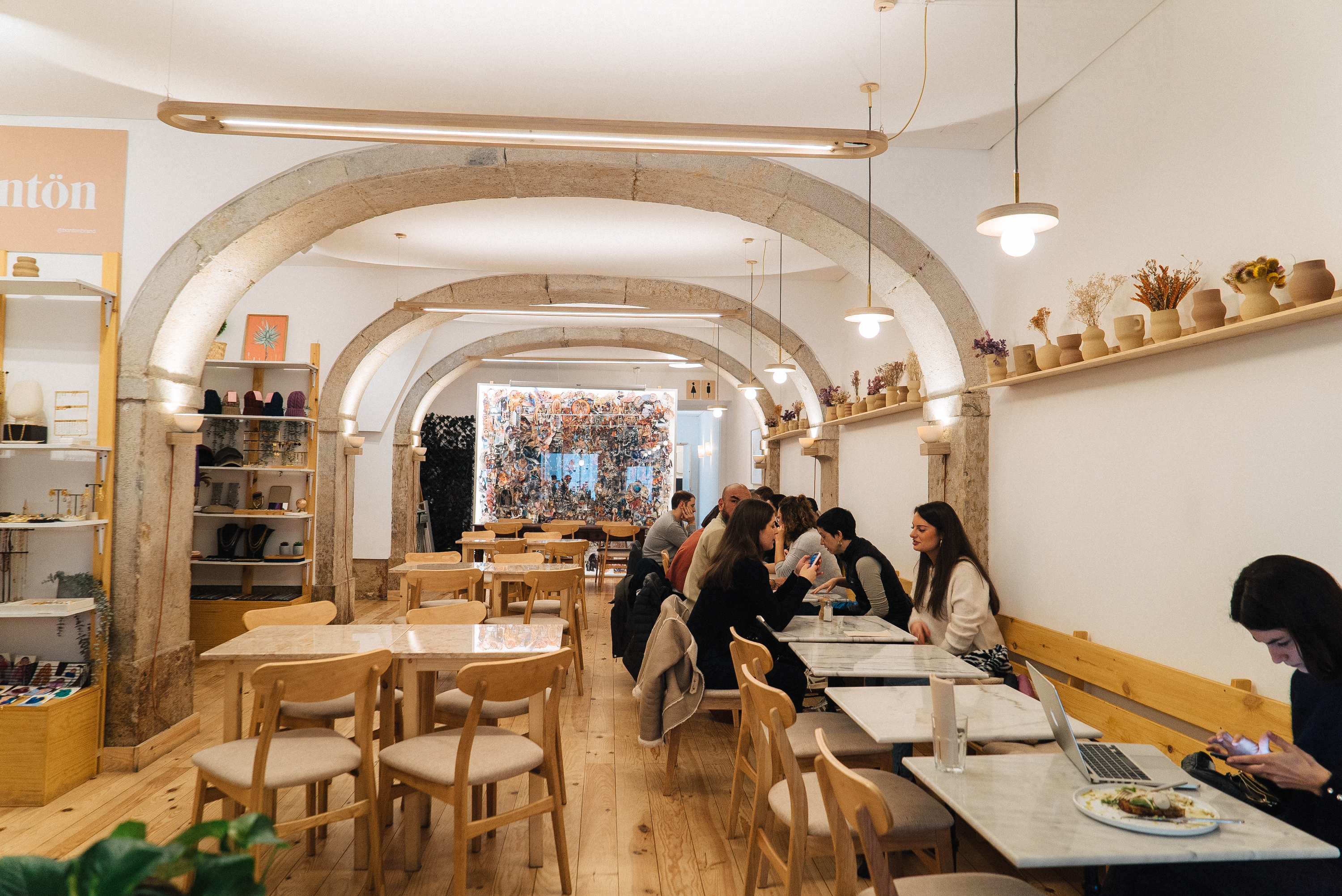 JAC Brunch & Concept Store