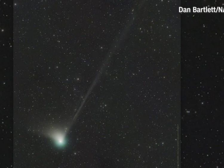 How to see the green comet in Boston tonight