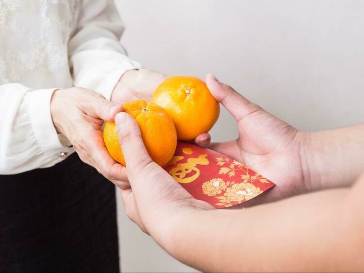 4. Exchange mandarin oranges for better fortune and luck