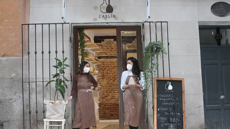 Taller de cerámica contemporánea y tradicional en el barrio de Las Letras