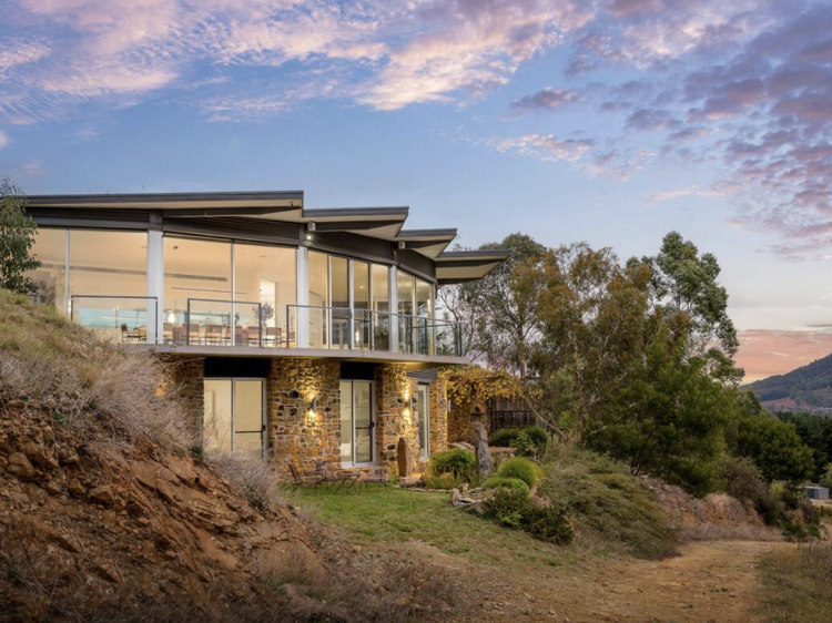 The Vineyard Residence in Porepunkah