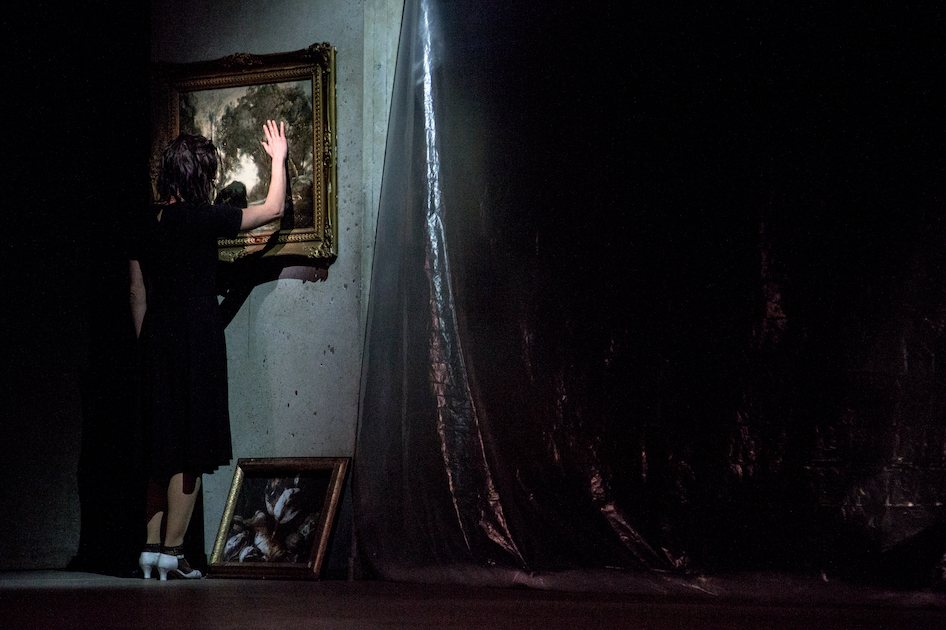 Peeping Tom Moeder (Mother) - Photo: © Oleg Degtiarov