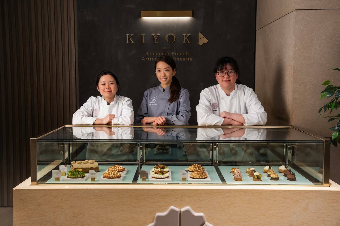 Kyok Riyadh Kiyoka | Shopping in Central, Hong Kong