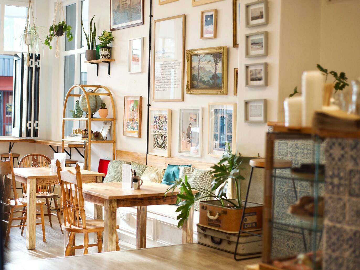 17 Best Cafés and Coffee Shops in Cape Town
