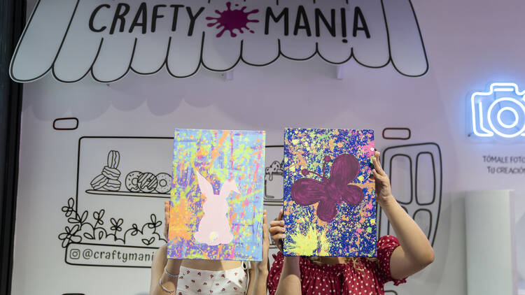 Cuadros de pintura hechos en Craftymania Pedregal en splash room