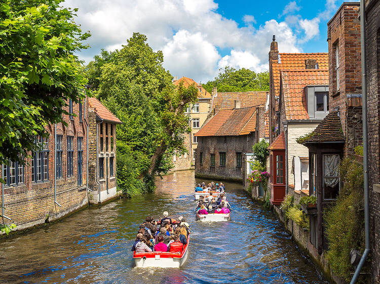 canal tour bruges belgium