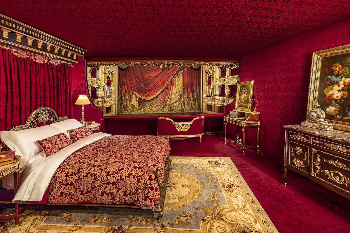 Opera Airbnb - Bedroom