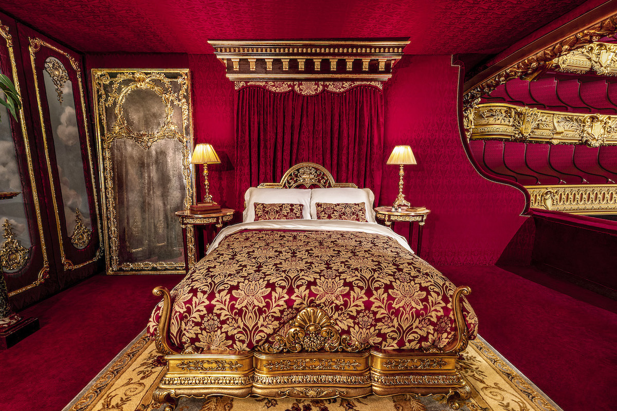 Opera Airbnb - Bedroom