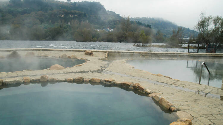 Hacer una ruta termal, en Ourense