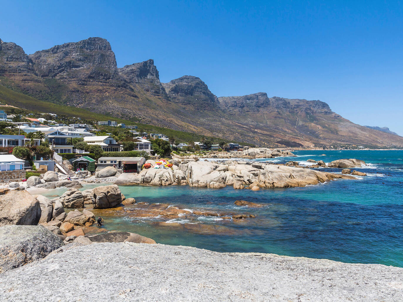 19 Best Beaches in Cape Town for Surfing, Relaxing and Fun