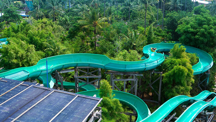 Leave your heart at the top of the ‘Smashdown’ waterslide