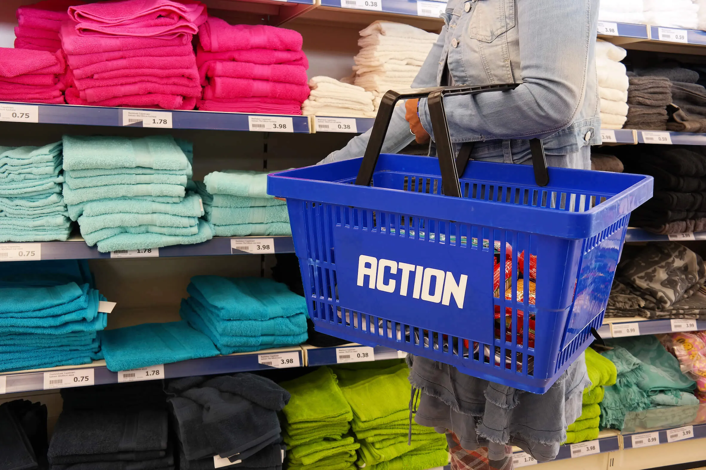 Action supermercado low cost ya en Madrid