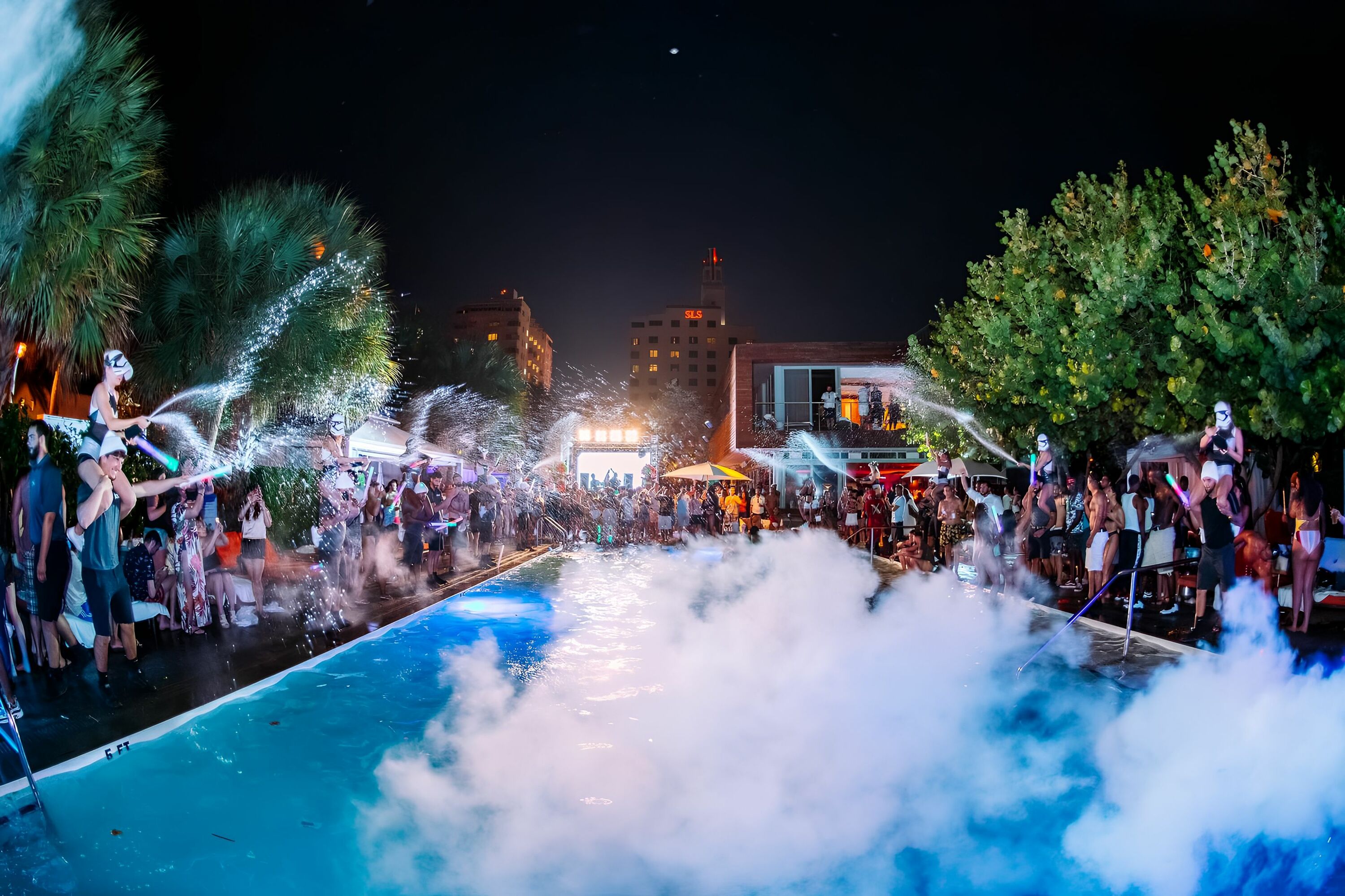 The pool party still goes on during - Hyde Beach Miami