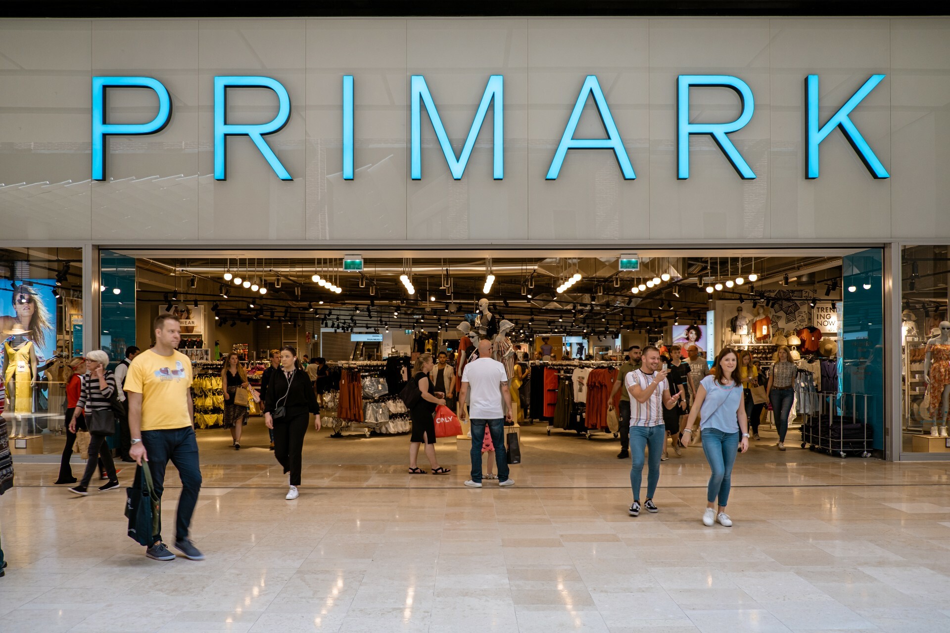 Crowds of people outside the primark store, Westfield shopping