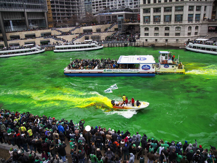 Where to watch the Chicago River dyeing