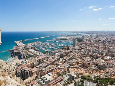 Los 6 hoteles y hostales más baratos de Alicante: el mar por menos Los 6 hoteles y hostales más baratos de Alicante: el mar por menos