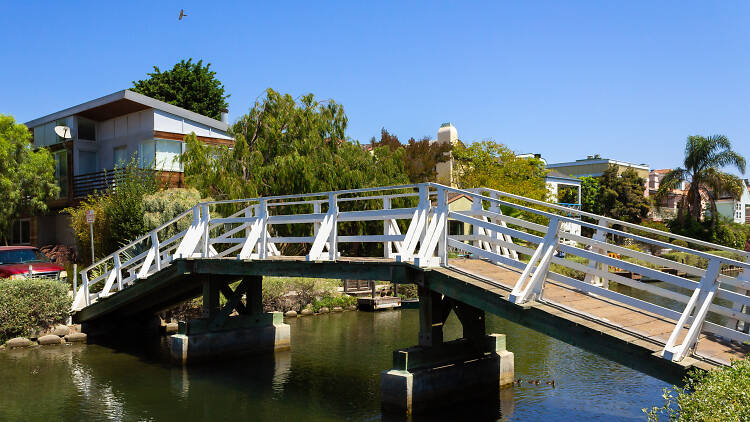 Walk along the Venice Canals