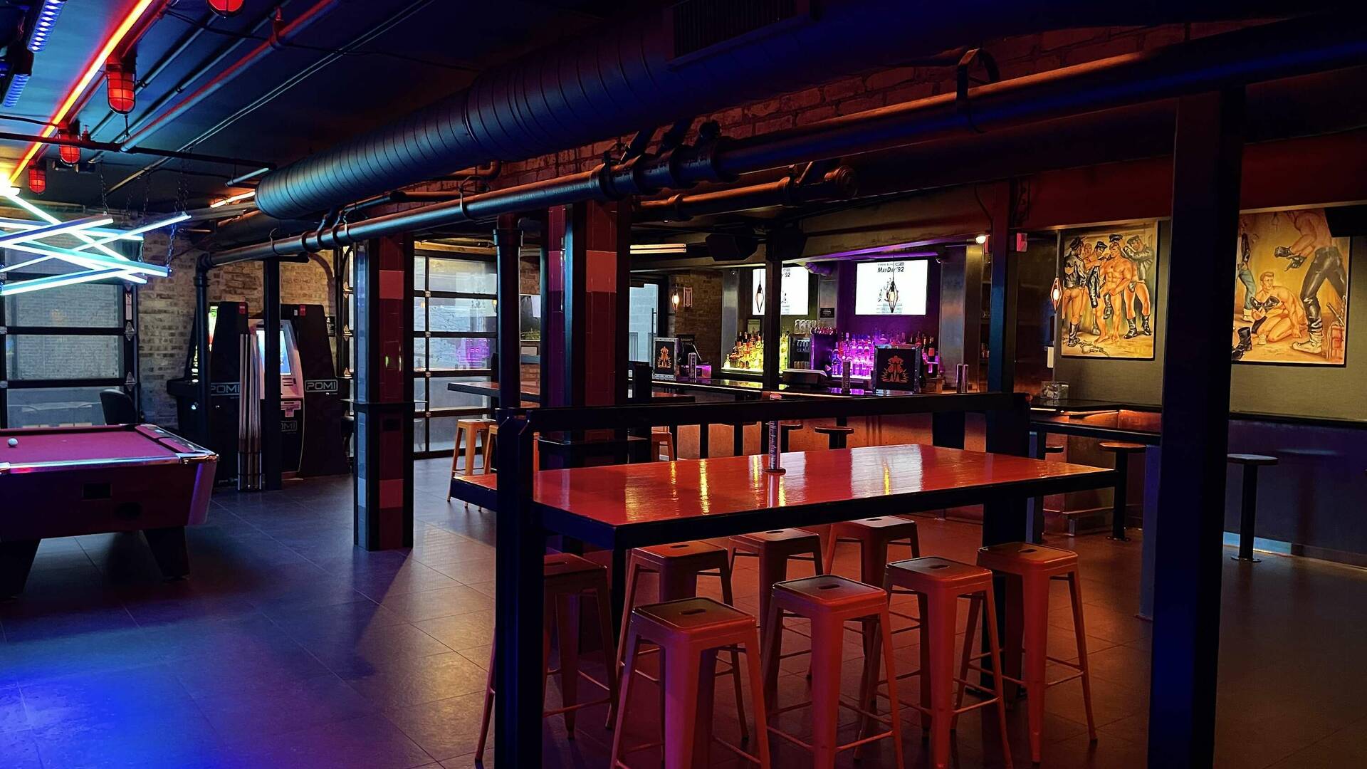 Jackhammer Bars in Rogers Park, Chicago