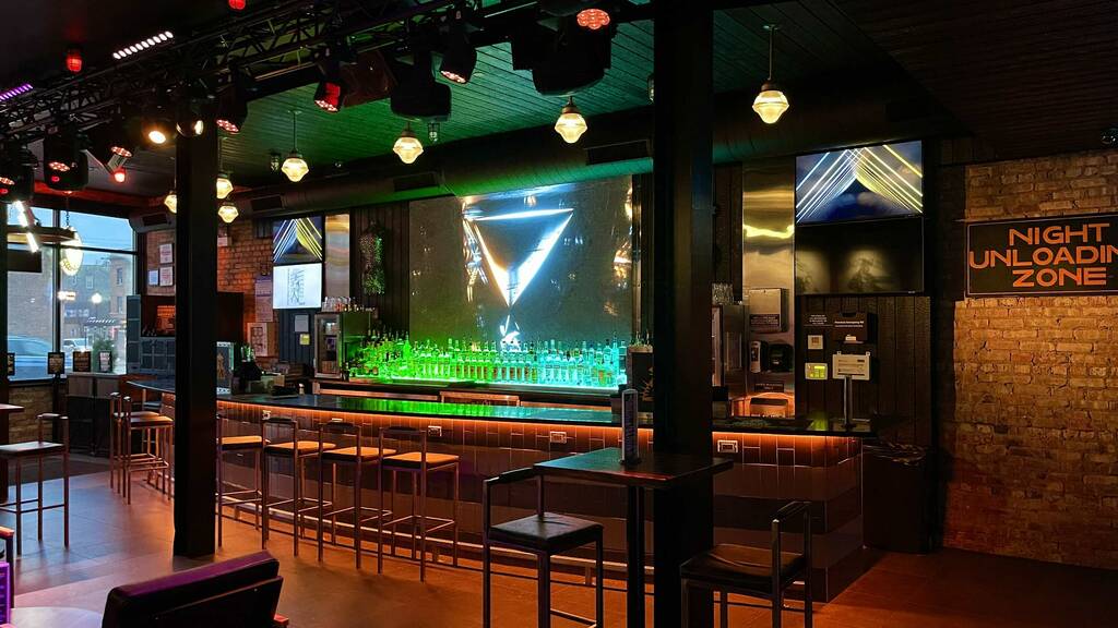 Jackhammer Bars in Rogers Park, Chicago