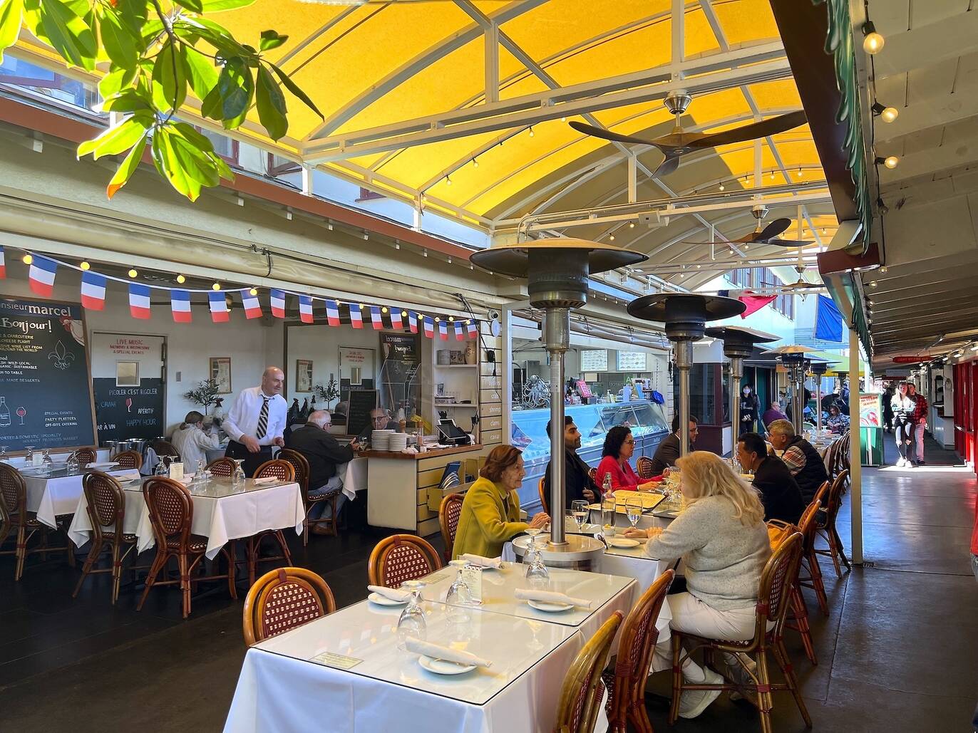 14 Best French Restaurants in Los Angeles For Tasty Bistro Fare