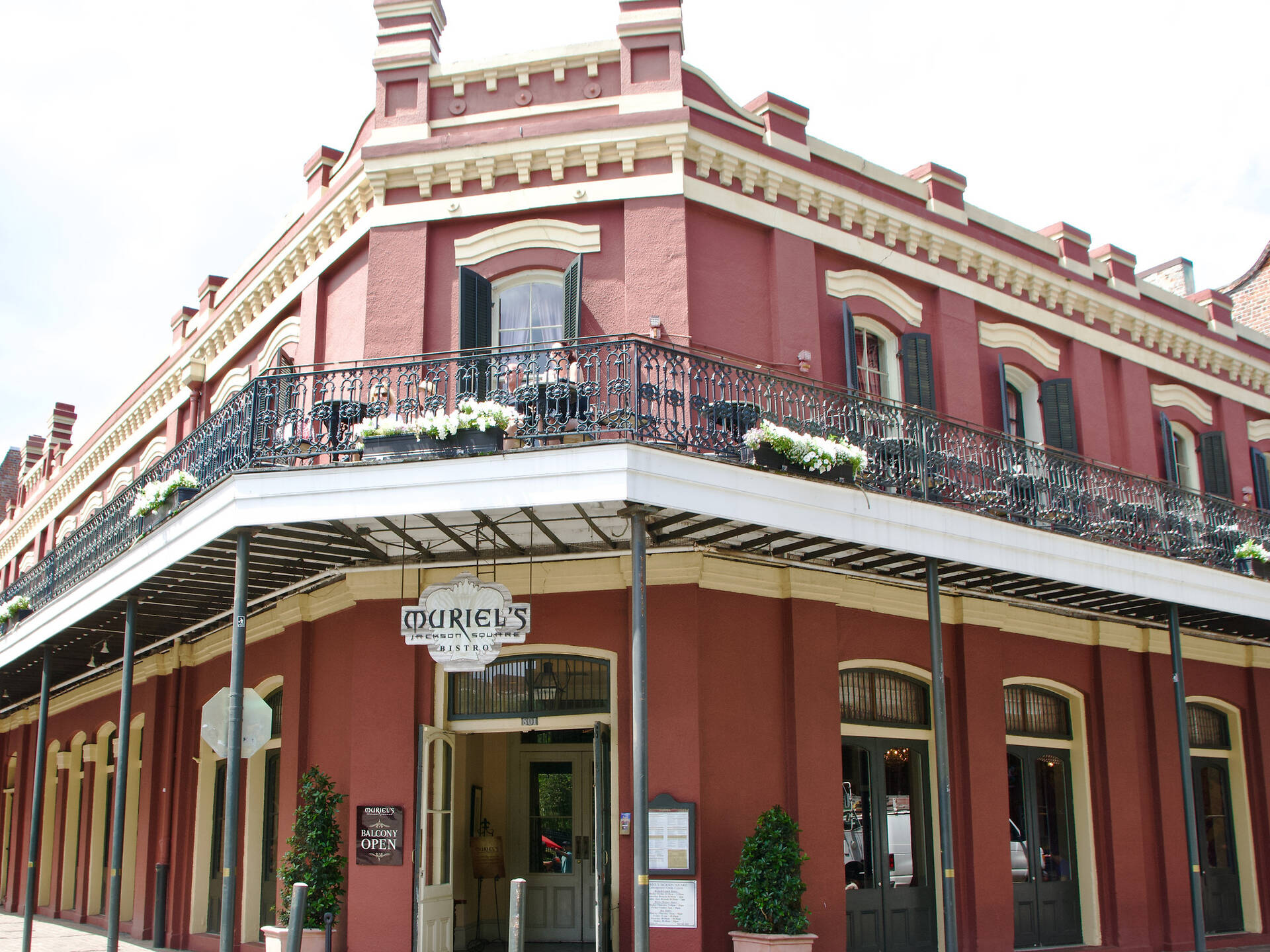 21 Best Restaurants in the French Quarter