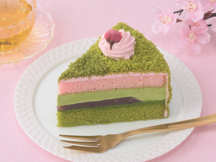 Ginza Cozy Corner matcha and sakura cake