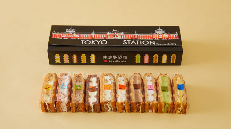 R.L Waffle Cake, Gransta Tokyo: Tokyo Station limited waffle set, ¥2,160